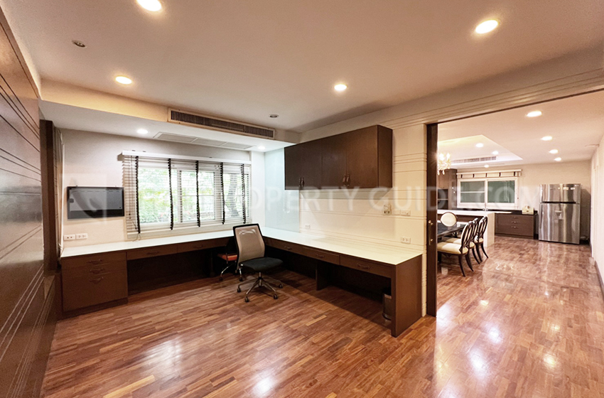 House with Private Pool in Nichada Thani 