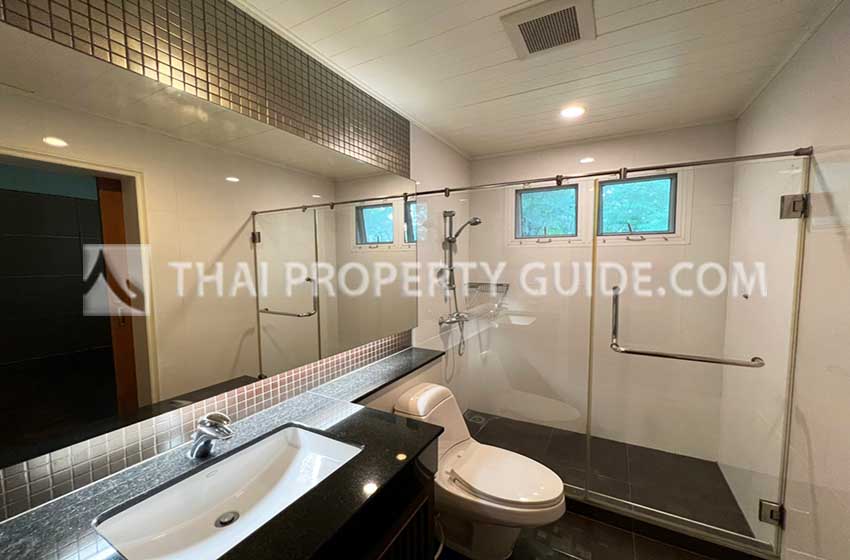 House with Private Pool in Nichada Thani 