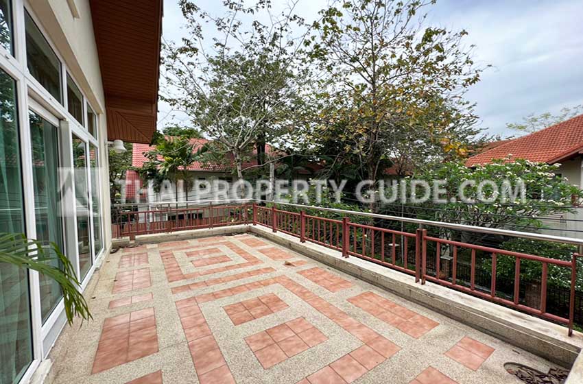 House with Private Pool in Nichada Thani 