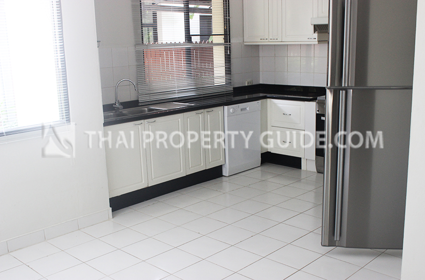 House with Private Pool in Nichada Thani 