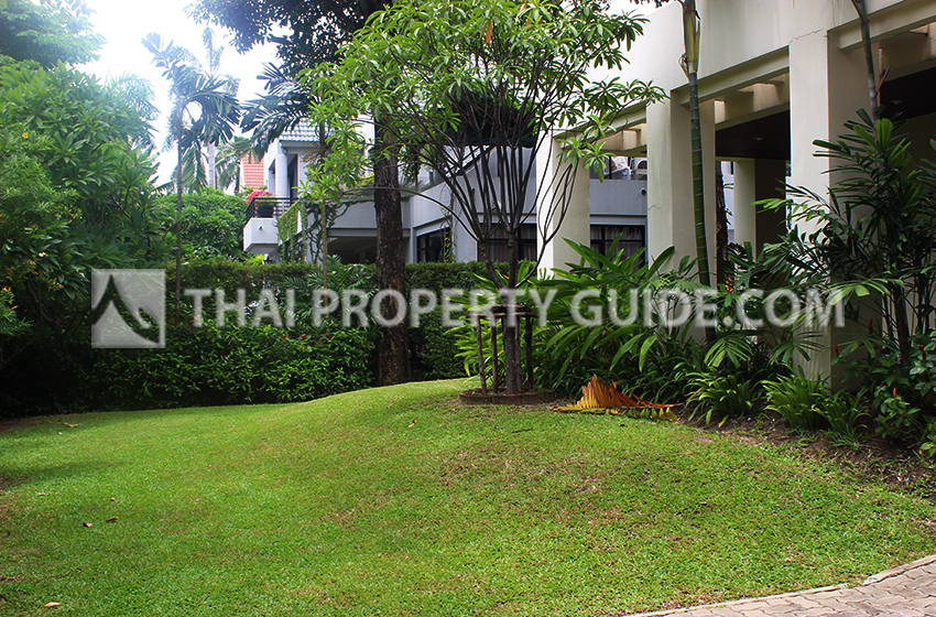 House with Private Pool in Nichada Thani 