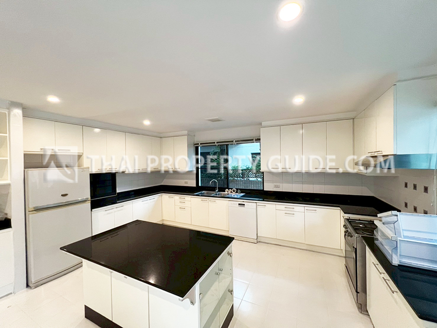 House with Private Pool in Nichada Thani 