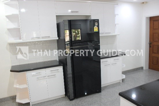 House with Private Pool in Nichada Thani 