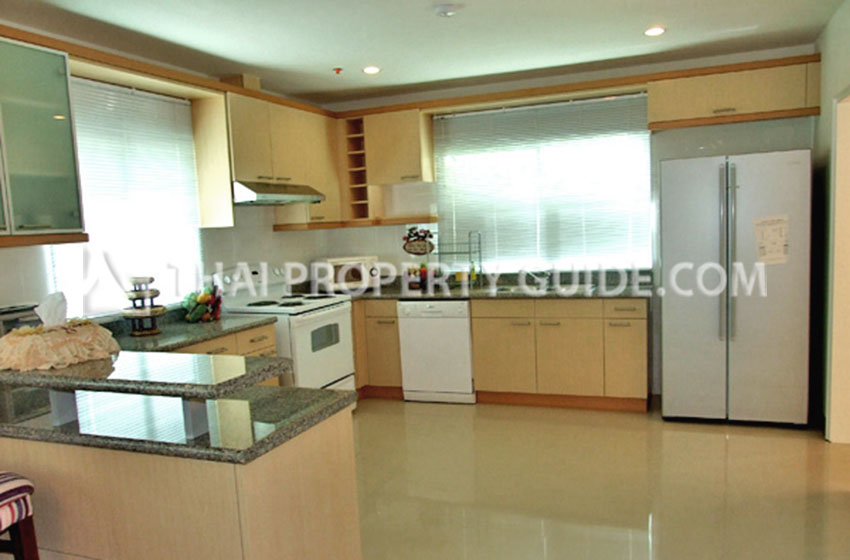 House with Private Pool in Nichada Thani 