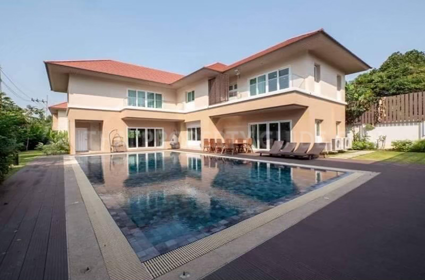 House with Private Pool for rent in Nichada Thani (near International School of Bangkok)
