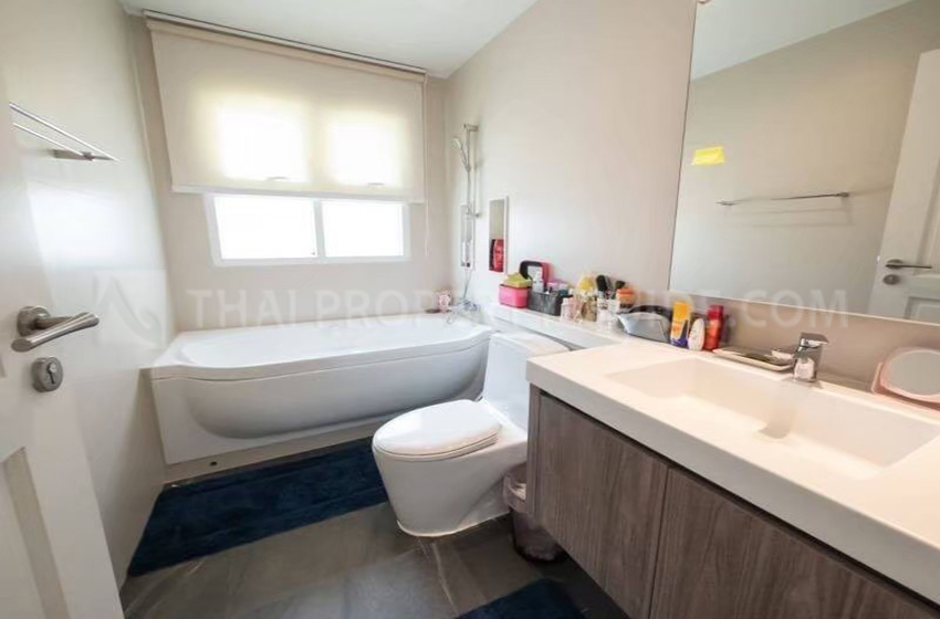 House with Private Pool in Nichada Thani 