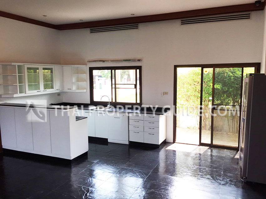 House with Private Pool for rent in Nichada Thani