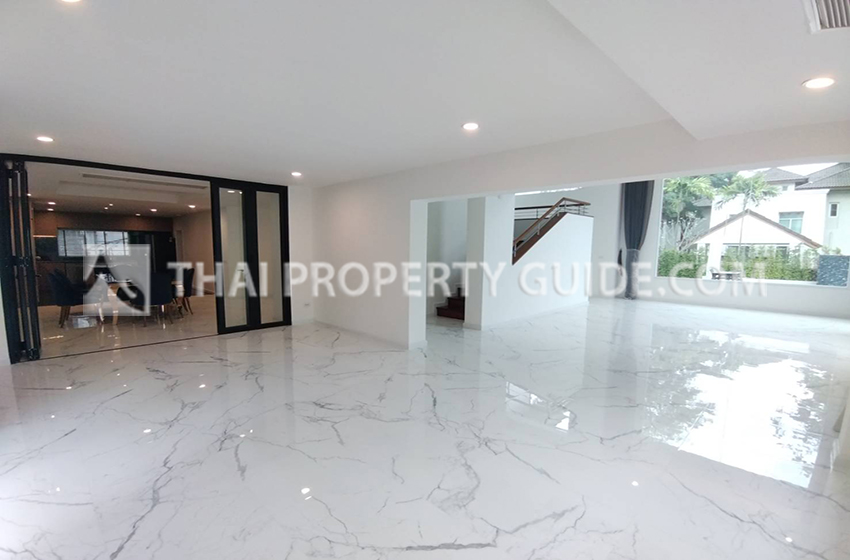 House with Private Pool in Nichada Thani 