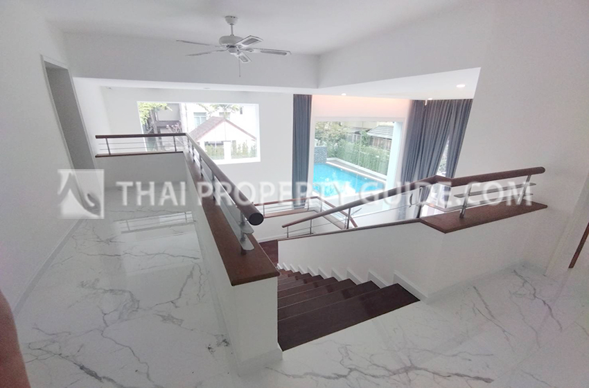 House with Private Pool in Nichada Thani 