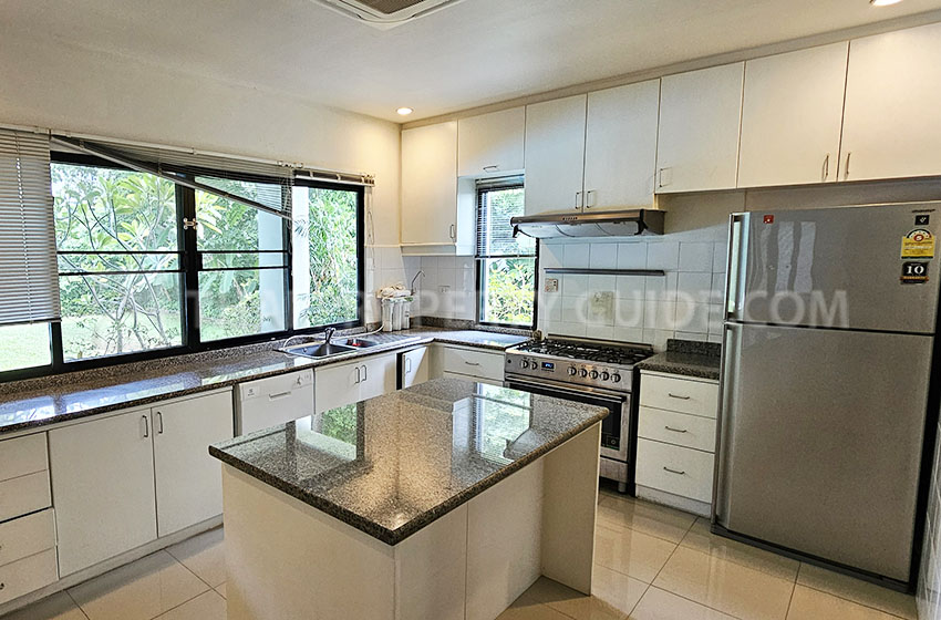House with Private Pool in Nichada Thani 