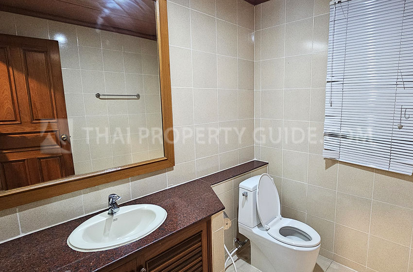 House with Private Pool in Nichada Thani 