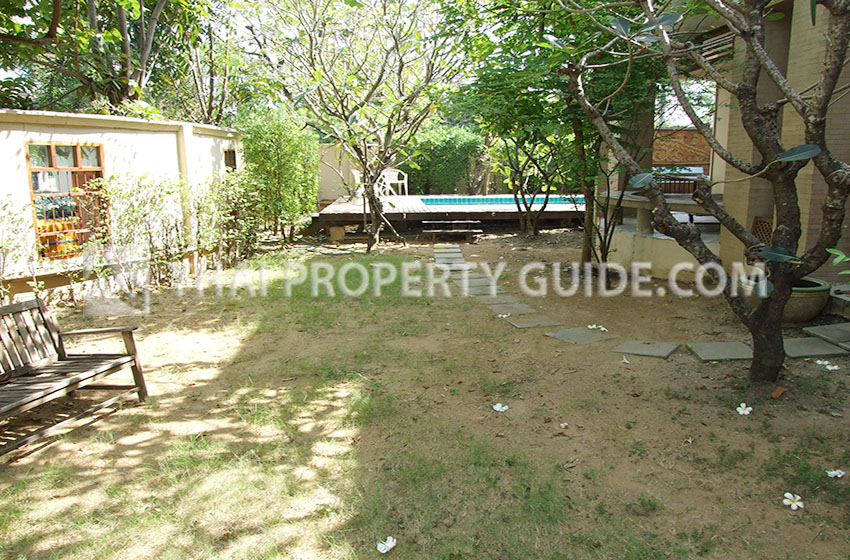 House with Private Pool in Ramkhamhaeng 
