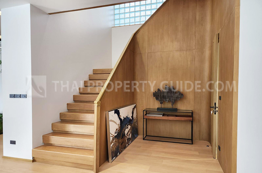 House with Private Pool in Ramkhamhaeng 