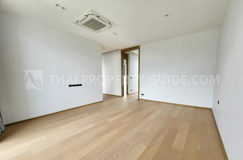 House with Private Pool in Ramkhamhaeng 