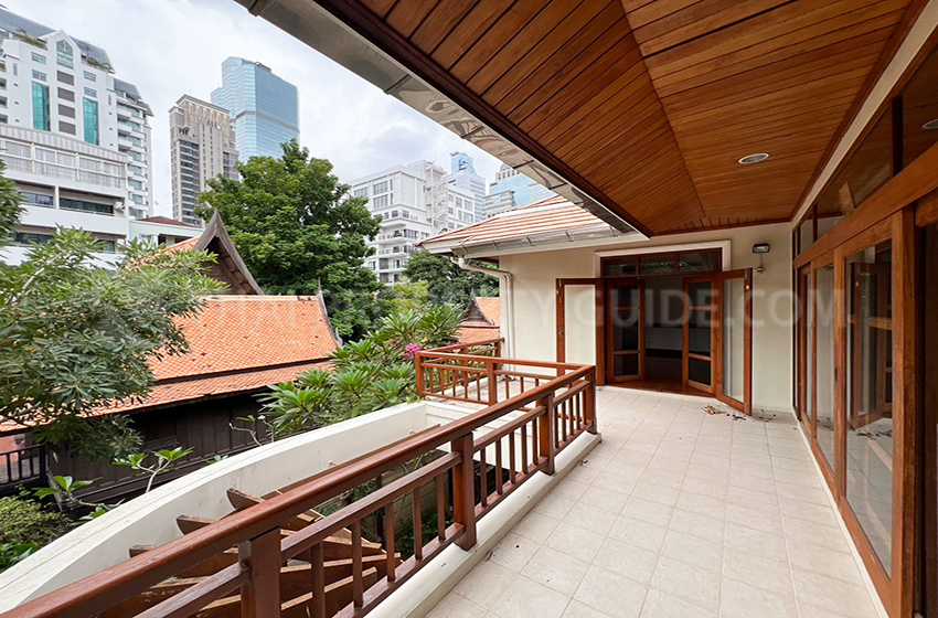 House with Private Pool in Sathorn 