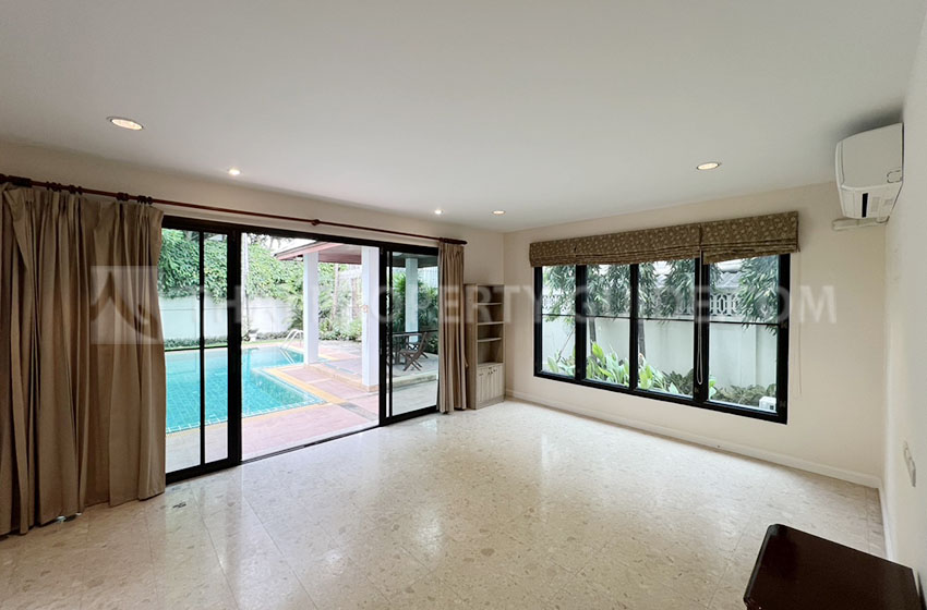 House with Private Pool in Sathorn 
