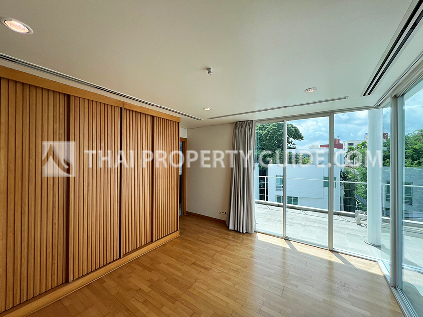 House with Private Pool in Sathorn 