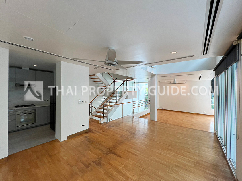 House with Private Pool in Sathorn 