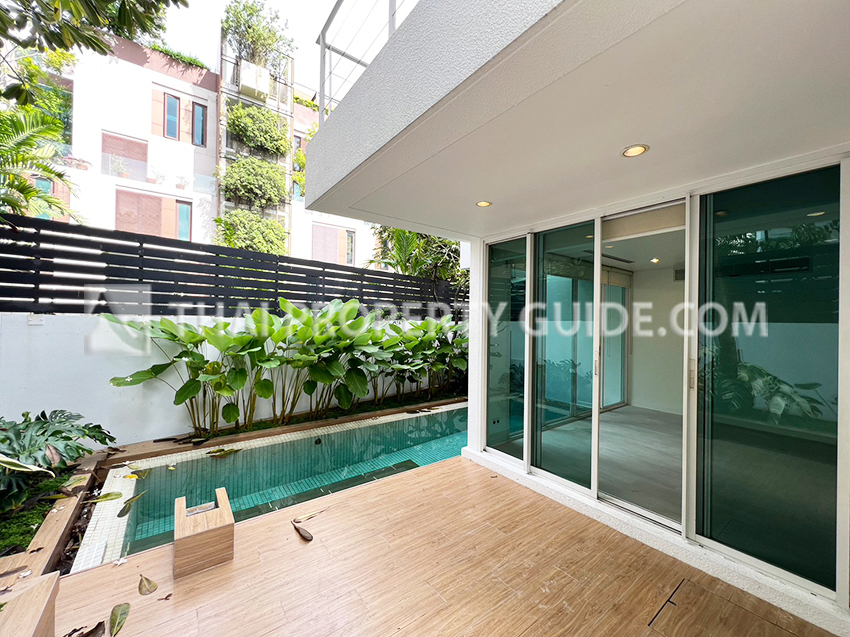 House with Private Pool in Sathorn 