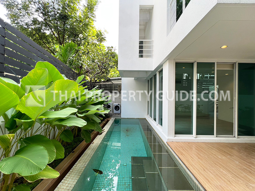 House with Private Pool in Sathorn 