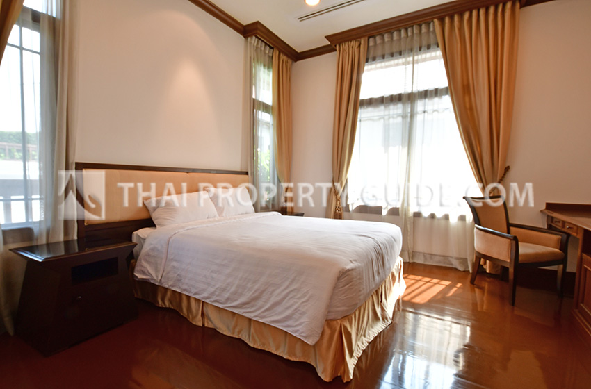 House with Private Pool in Sathorn 