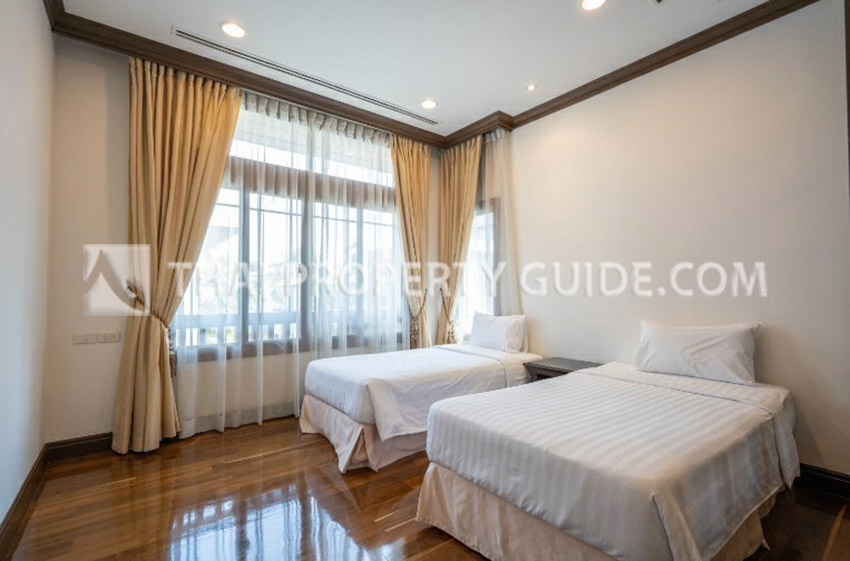 House with Private Pool in Sathorn 