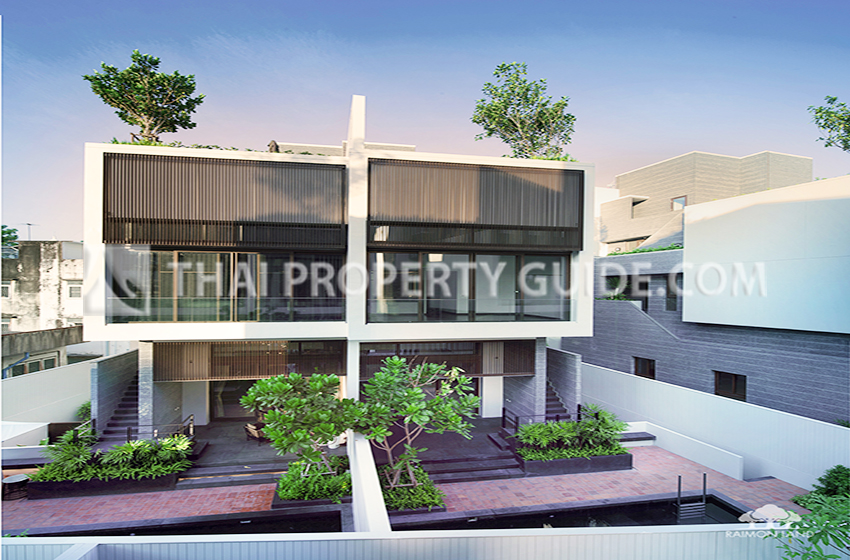House with Private Pool for sale in Sathorn