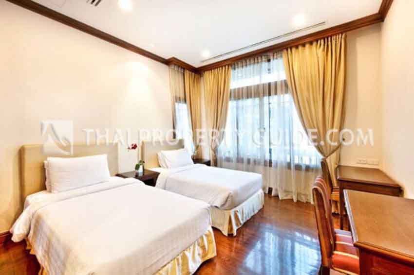 House with Private Pool in Sathorn 