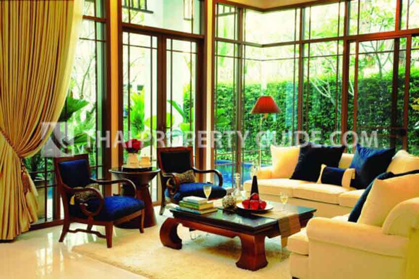 House with Private Pool in Sathorn 