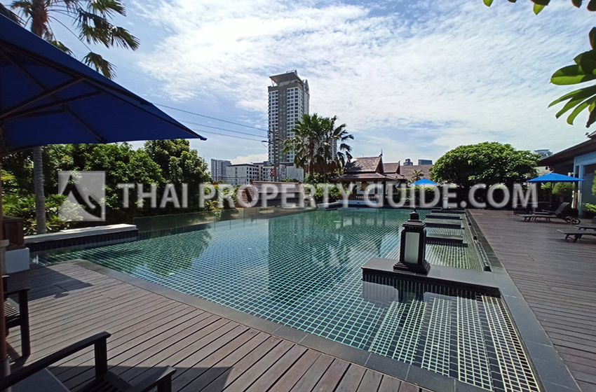 House with Private Pool in Sathorn 