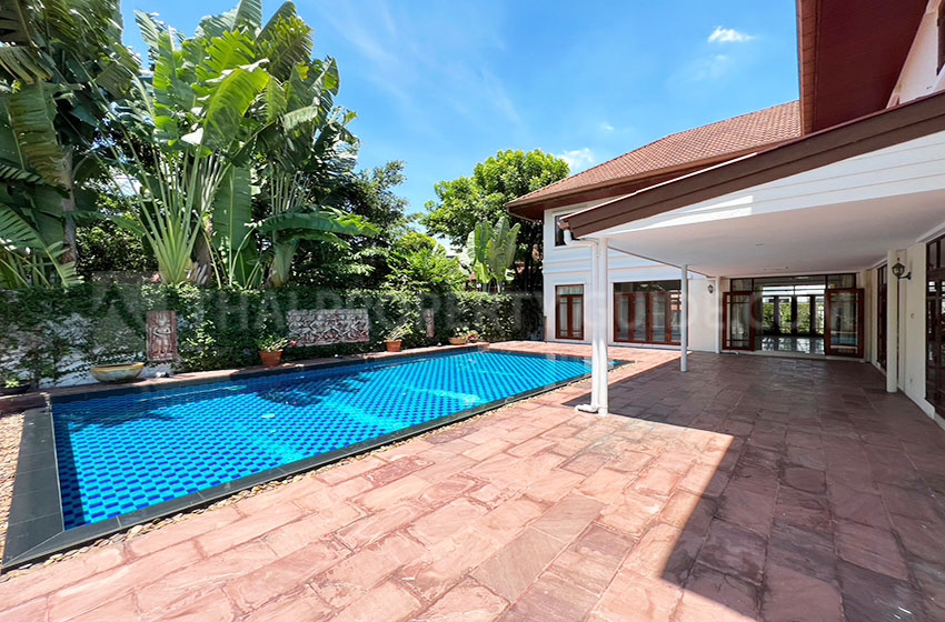 House with Private Pool in Sukhumvit : Panya Village On-Nut 