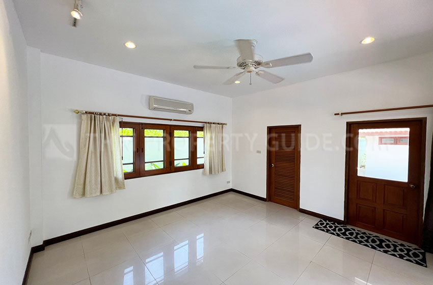 House with Private Pool in Sukhumvit : Panya Village On-Nut 