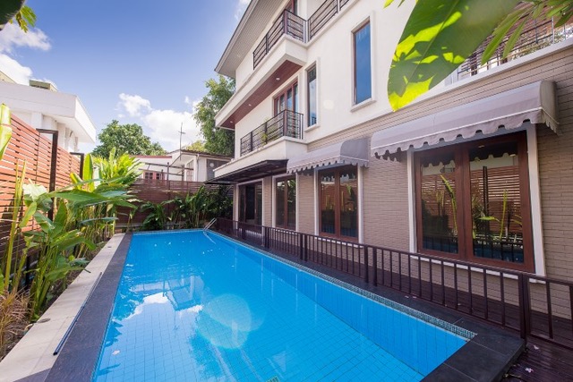House with Private Pool in Sukhumvit 
