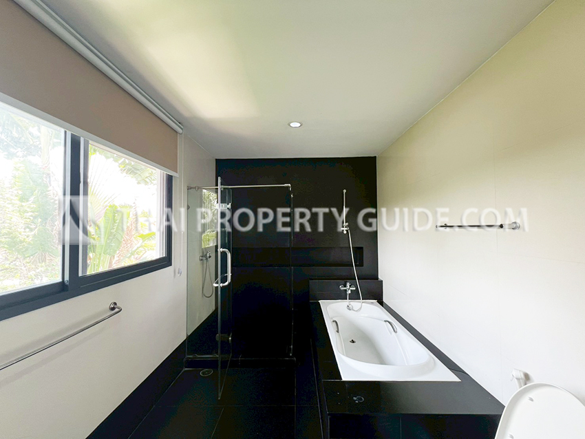 House with Private Pool in Sukhumvit : Panya Village On-Nut 