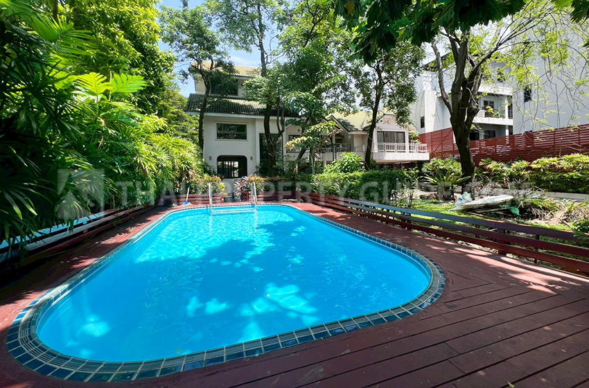 House with Private Pool for rent in Sukhumvit