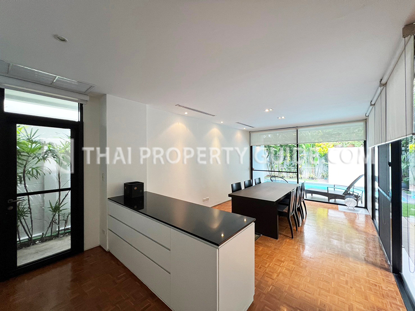 House with Private Pool in Sukhumvit 