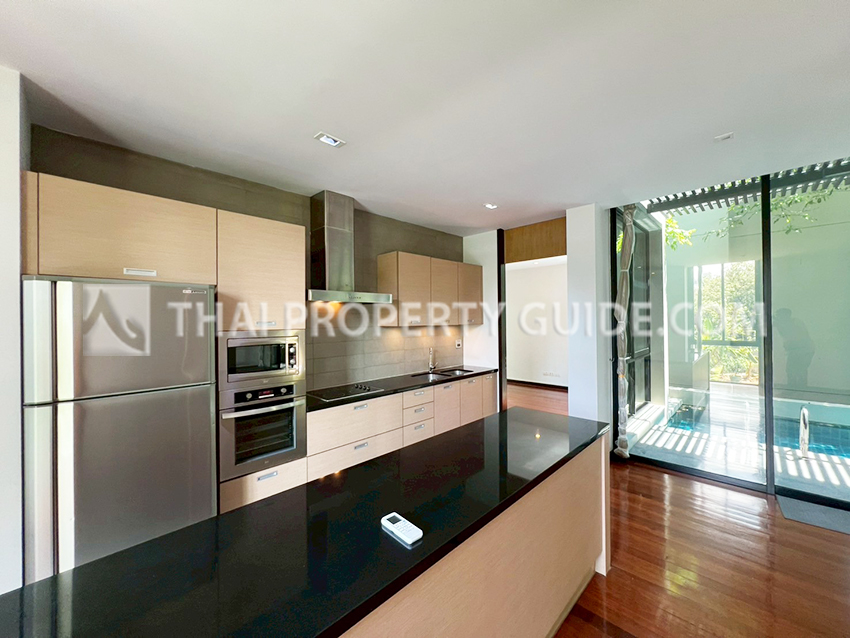 House with Private Pool in Sukhumvit 