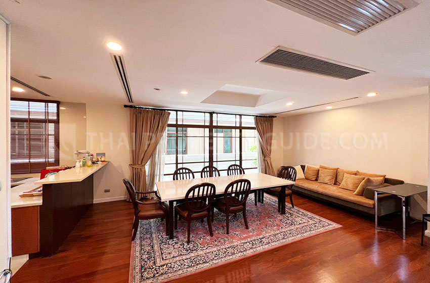 House with Private Pool in Sukhumvit 