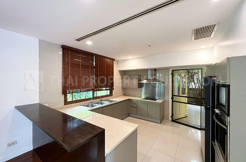 House with Private Pool in Sukhumvit 