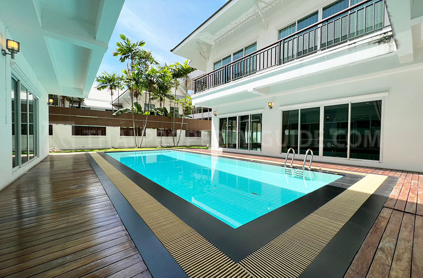 House with Private Pool for rent in Sukhumvit