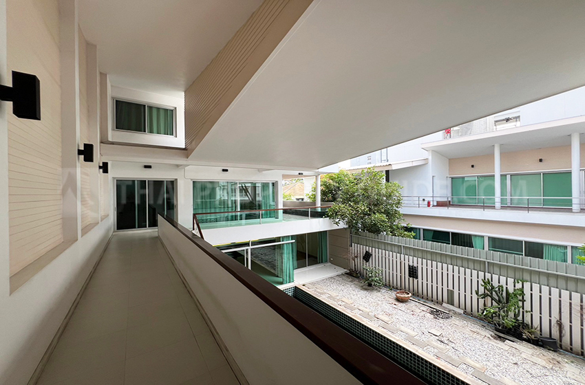 House with Private Pool in Sukhumvit 