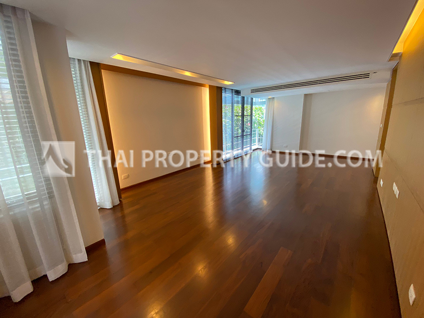 House with Private Pool in Sukhumvit 