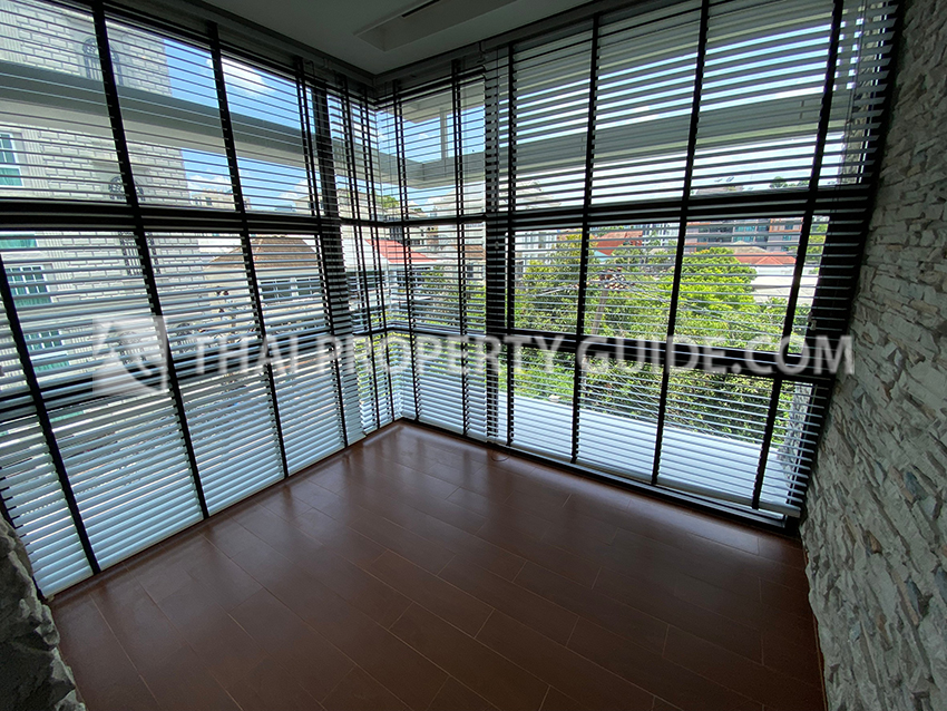 House with Private Pool in Sukhumvit 