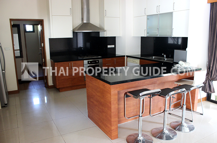 House with Private Pool in Sukhumvit 