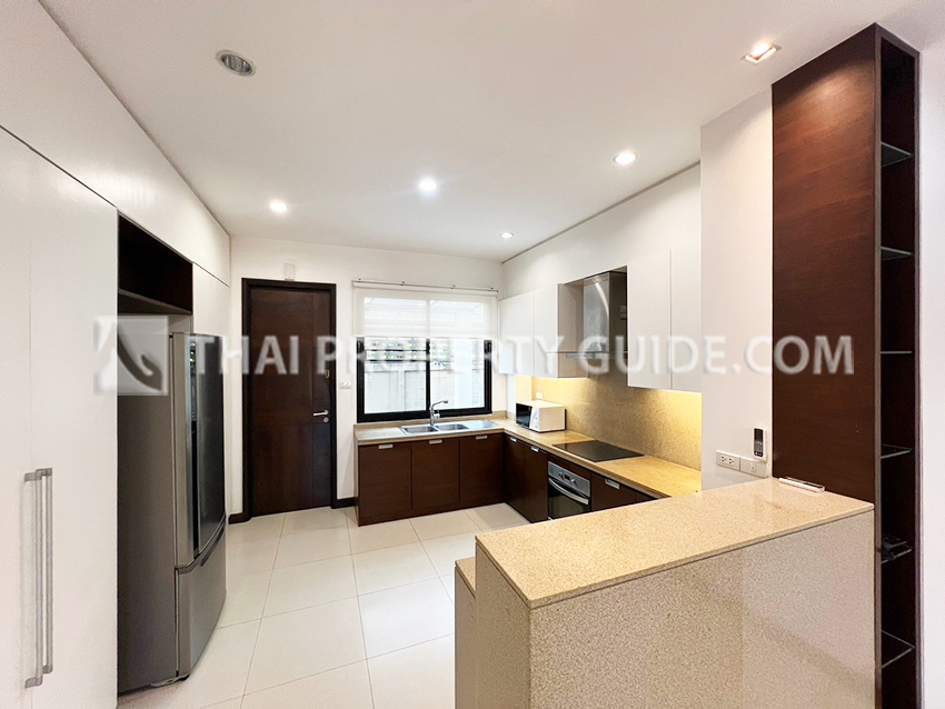 House with Private Pool in Sukhumvit 