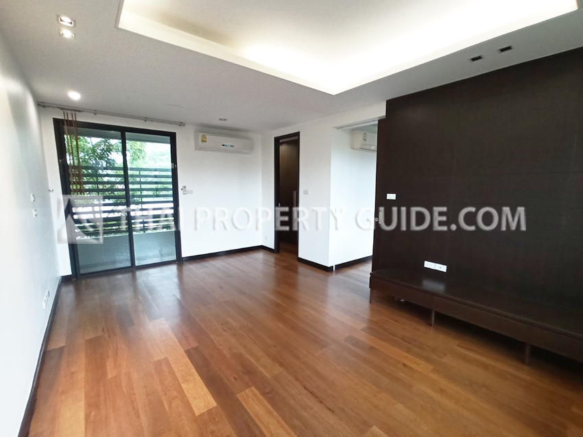 House with Private Pool in Sukhumvit 