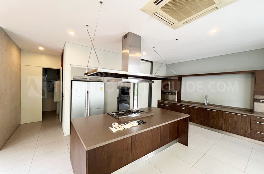 House with Private Pool in Sukhumvit 