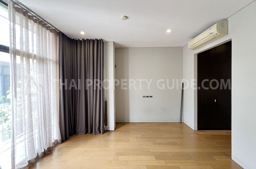 House with Private Pool in Sukhumvit 