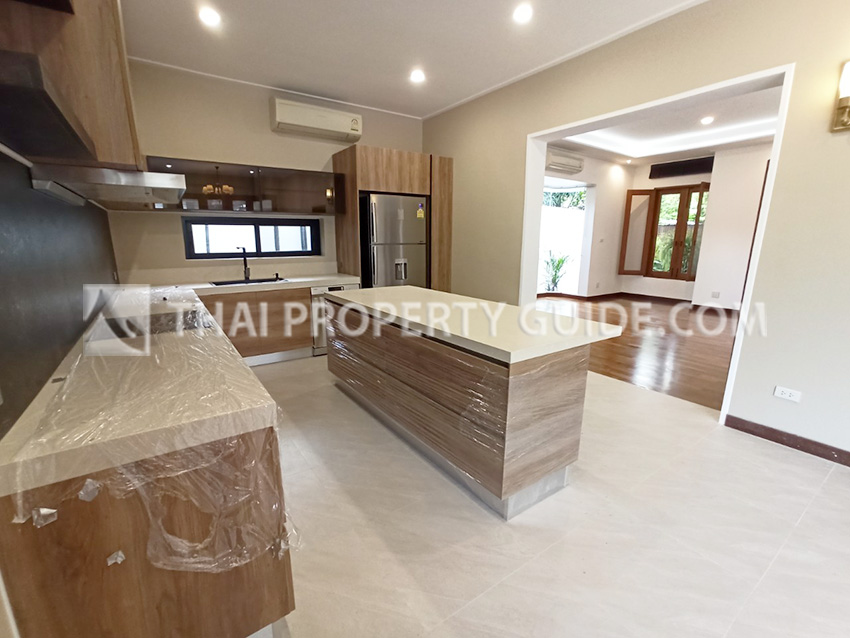 House with Private Pool in Sukhumvit : Panya Village On-Nut 