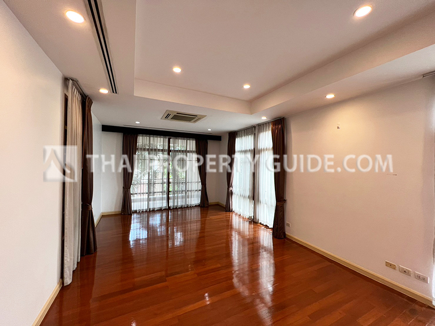 House with Private Pool in Sukhumvit 